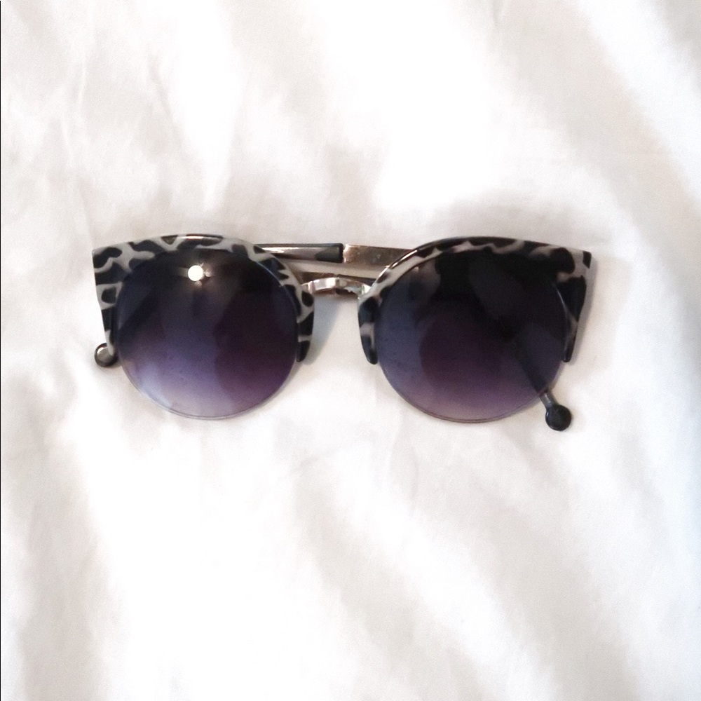 Urban Outfitters Tortoise Shell Purple Sunglasses